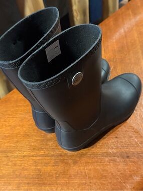 UGG Black Waterproof Short Rain Boots